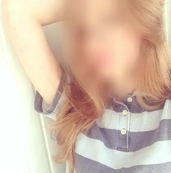 Aya, 27 anni