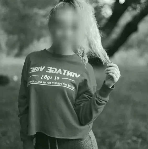 Claudia, 32 anni